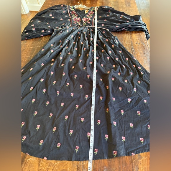 FARM Rio Romantic Black Floral Embroidered Dress S - Picture 16 of 16